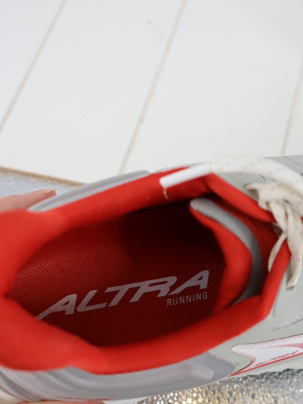 Altra Torin 7 Running Shoes Men’s 10.5 Gray Red Zero Drop Road Running - Picture 11 of 12